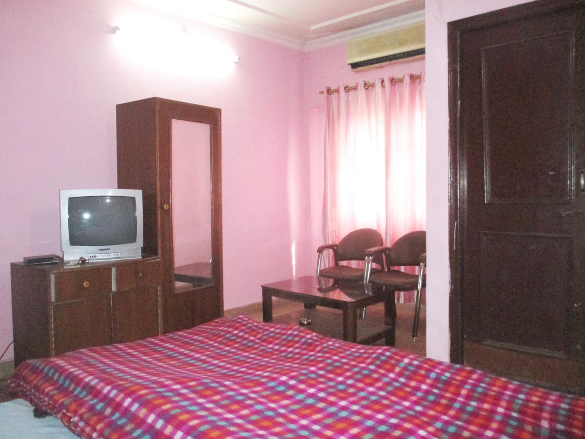 Hotel Shiv Palace Dehradun Eksteriør billede